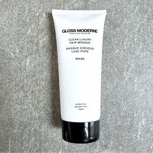 Clean hair Masque by Gloss Moderne 3:4 fl